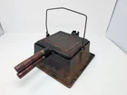 READY TO RESTORE! Wagner Square WAFFLE IRON Cast Iron ANTIQUE 1910-1920
