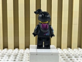 Lucy Wyldstyle Minifigure Figure Folded Hood From Set 70808, LEGO Movie