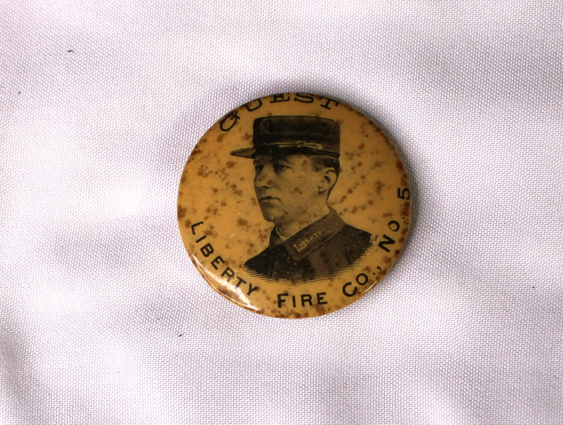 c1900 ANTIQUE LIBERTY FIRE DEPARTMENT No 5 FIREMAN CELLULOID MEDAL BADGE PINBACK