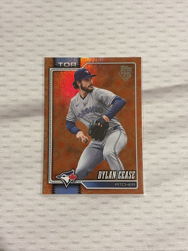 2026 Topps Series 2 Dylan Cease Holiday Foil Blue Jays #547