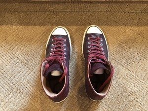 burgundy converse boots