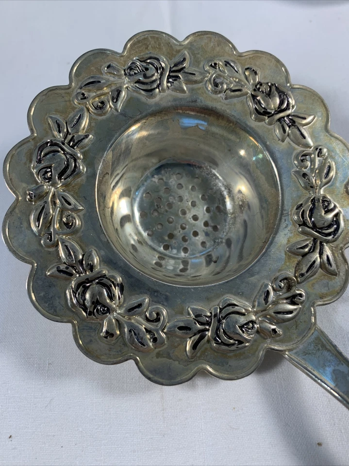 A Special Place TEA BALL Infuser Strainer Silver Plate Fancy Roses Deco Spoon - Image 2 of 4