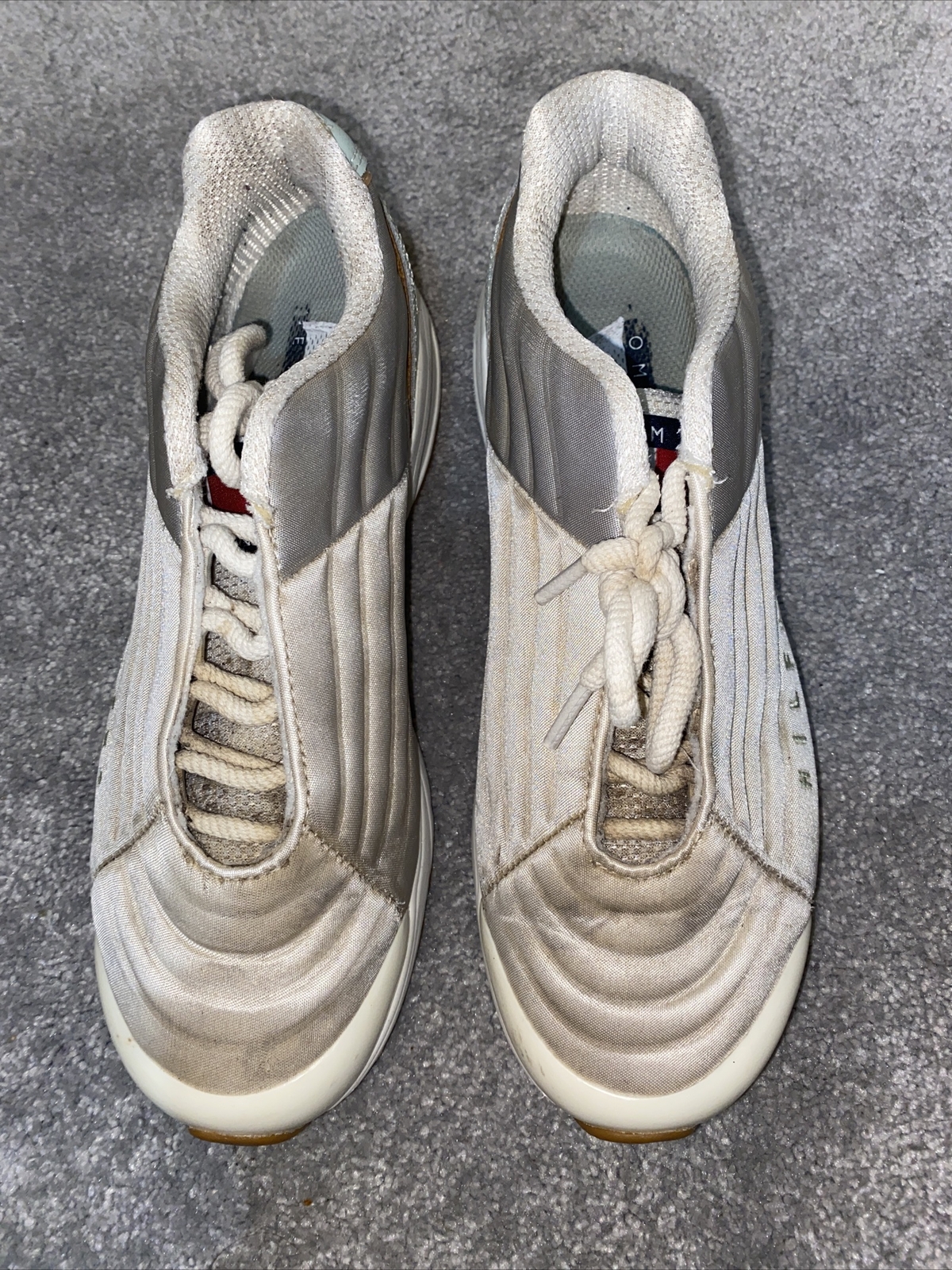 tommy hilfiger trainers