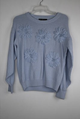 Women's Attitude Unknown Embroidered Flower Kit Sweater Blue Large