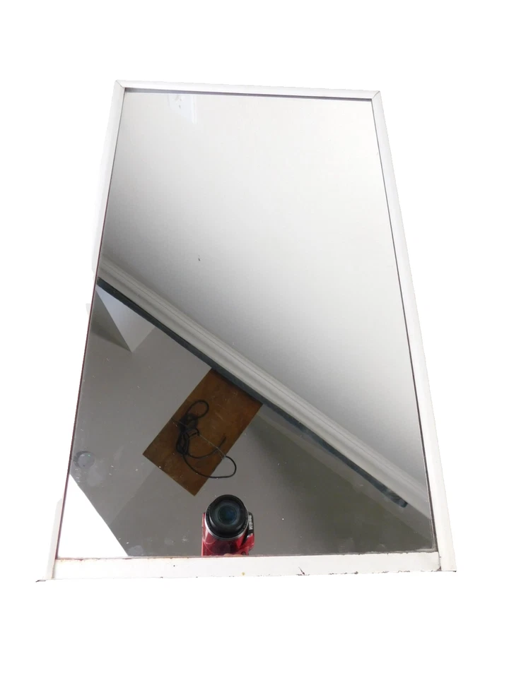 Металлический зеркальный подвесной медицинский шкаф 1950-х 18 x 14 дюймов 3 полки очень хорошее состояние белый винтажный - Изображение 4 из 4