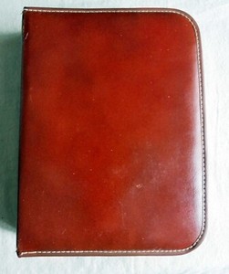 Vintage Leather Men's Grooming Kit; 6 pieces; zippered; Very Good Condition