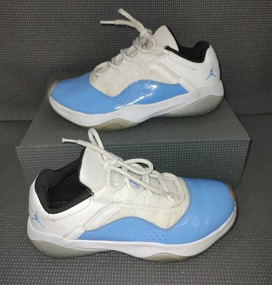 Jordan Turnschuhe Jungen UK 6 weiß blau Basketball Y2K Jugend Kinder Kinder