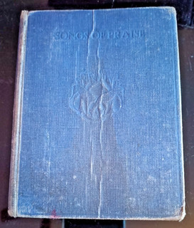 Songs of Praise Vintage Book 1946 please desc re postage