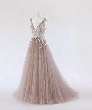 Gorgeous Flesh Pink V-neck Backless Romantic Tulle Wedding Dress Lace Applique