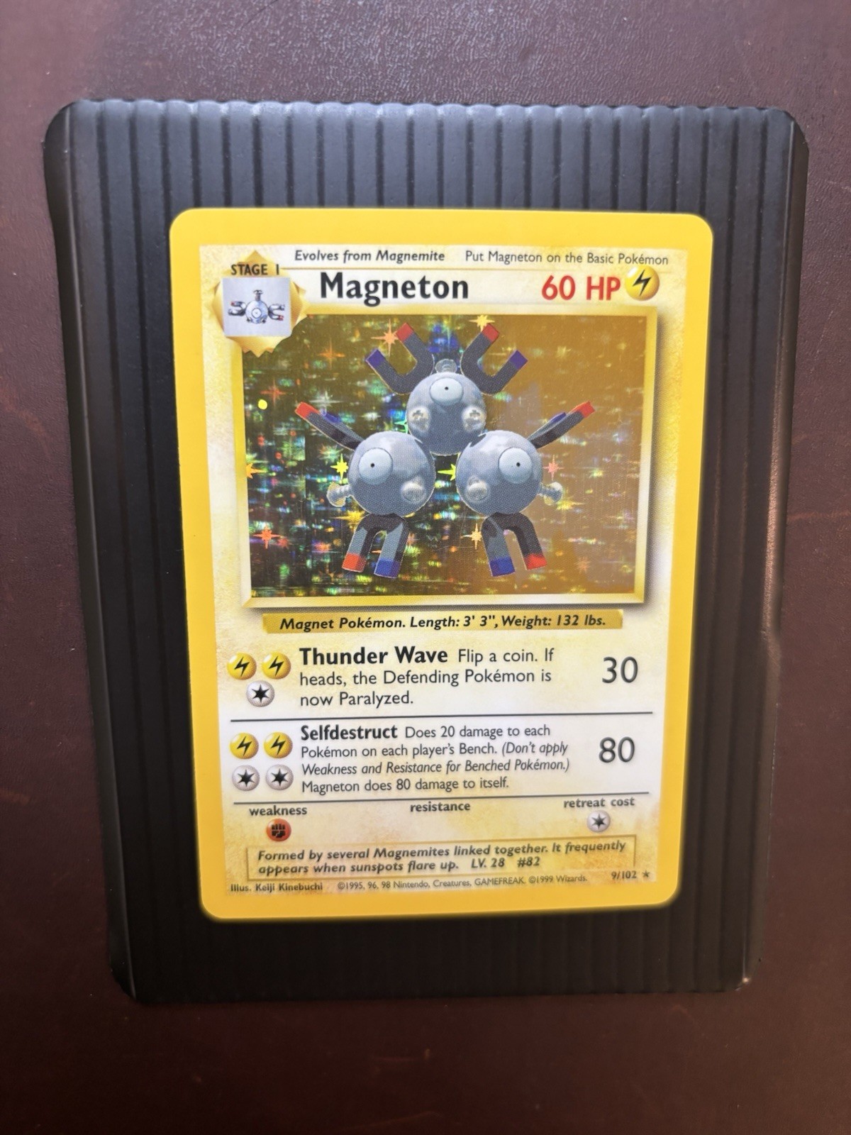 Magneton Base Set 9/102 Unlimited Pokemon Rare Holo 1999 Wotc NM-