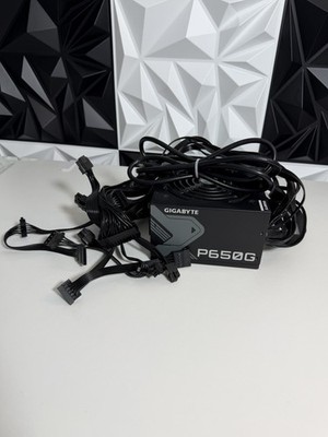 Gigabyte P650G 650W 80 Plus Gold Certified Power Supply