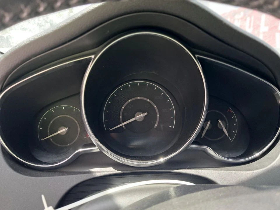 2011 Chevrolet Malibu Front Passenger Seat Belt & Retractor - Used, No Buckle Foto 2 de 4