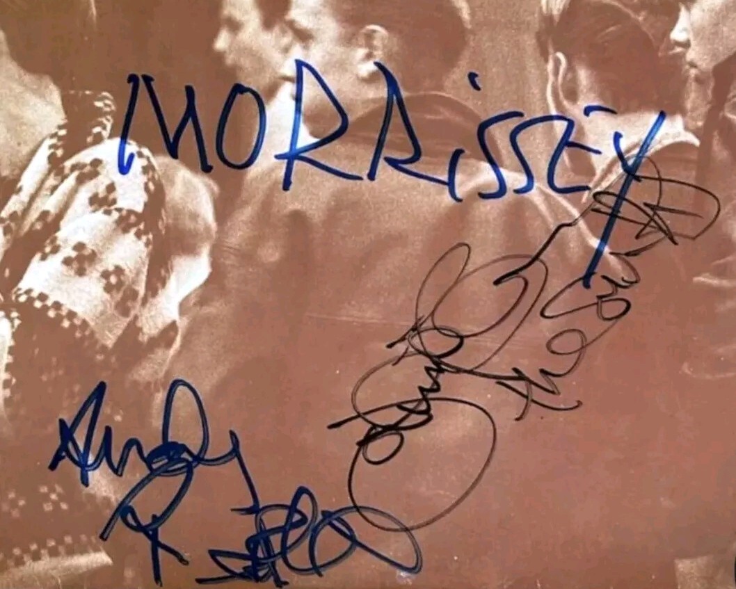 モリッシー　Morrissey サイン入り写真と証明書 モリッシー Morrissey サイン入り写真と証明書 MORRISSEY SIGNED