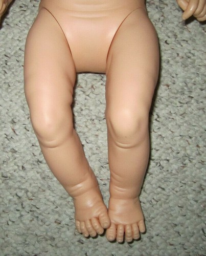 Vintage 1985 Cititoy Baby Doll 19" Blue Eyes Made in Hong Kong Lifelike Outfit - Picture 5 of 11