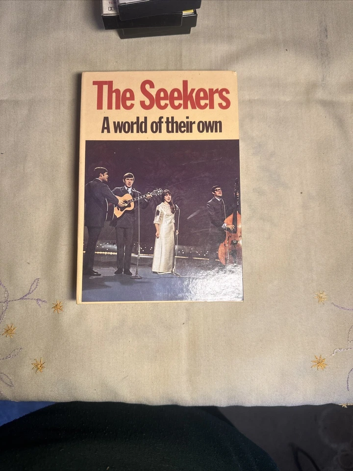 X7 Vintage Audio cassettes Seekers & Bachelor’s The Shadow Plus More - Image 3 of 4