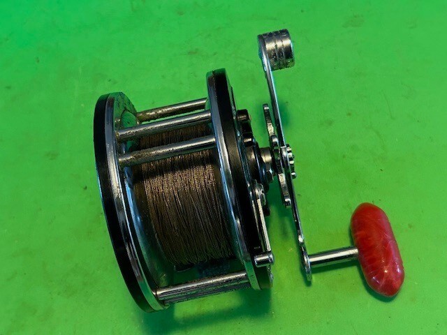 Moulinet de pêche vintage PENN n°49 Super Mariner eau salée