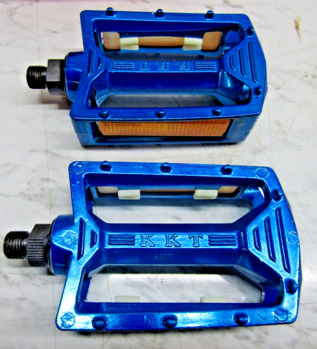 KKT old school bmx pedal タイプAMX NOS KKT AMX PEDALS JAPAN blue alloy Vintage bmx Bike vintage used 1/2