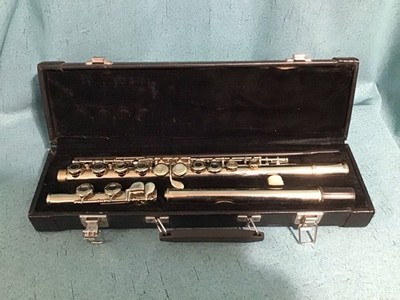 H. Hoffer Flute With Cleaning Rod And Hard Case