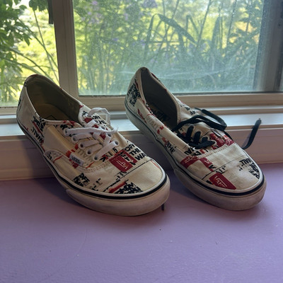 VANS Off The Wall Men s Low Top Lace-Up Canvas Logo Sneakers White/Red/Black