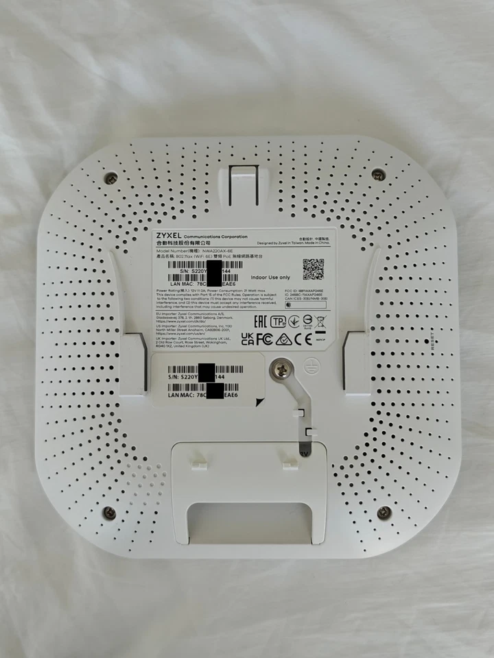 Zyxel NWA220AX-6E, WiFi 6E Router, Access Point, 5GHz, 6GHz, PoE, MU-MIMO - Image 2 of 4