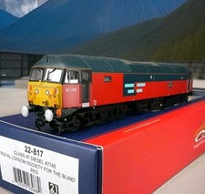 Boxed 32-817 Bachmann 47 Diesel Loco 47745 Royal Soc For The Blind + Lights OO