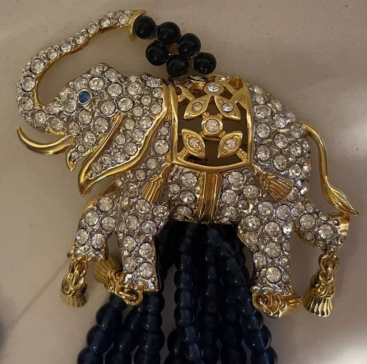 Elizabeth Taylor Elephant Walk For Avon Brooch And Earrings Set