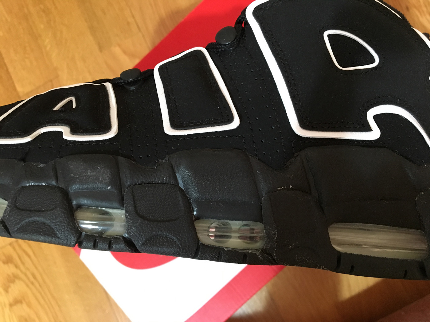 Nike AIR MORE - UPTEMPO BLACK WHITE PIPPEN - MORE 9,5 USA *penny supreme olympic* 6e2d76 Nike AIR MORE - UPTEMPO BLACK WHITE PIPPEN - MORE 9,5 USA *penny supreme olympic* 6e2d76