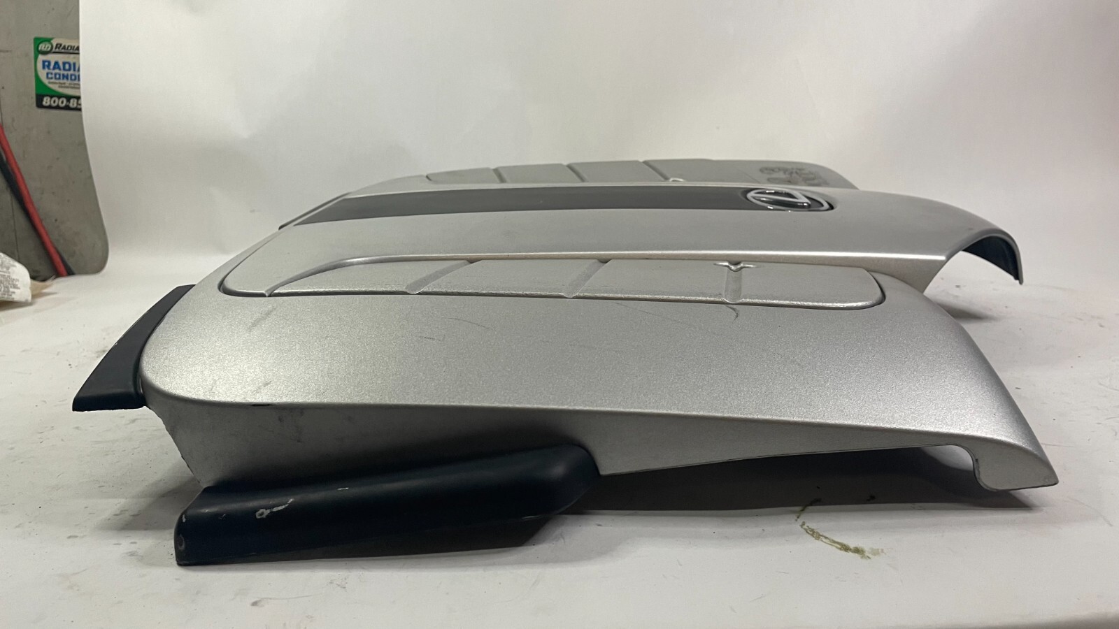 20042006 LS430 SC430 4.3L V8 Top Engine Cover VVTi 3UZFE OEM 11209