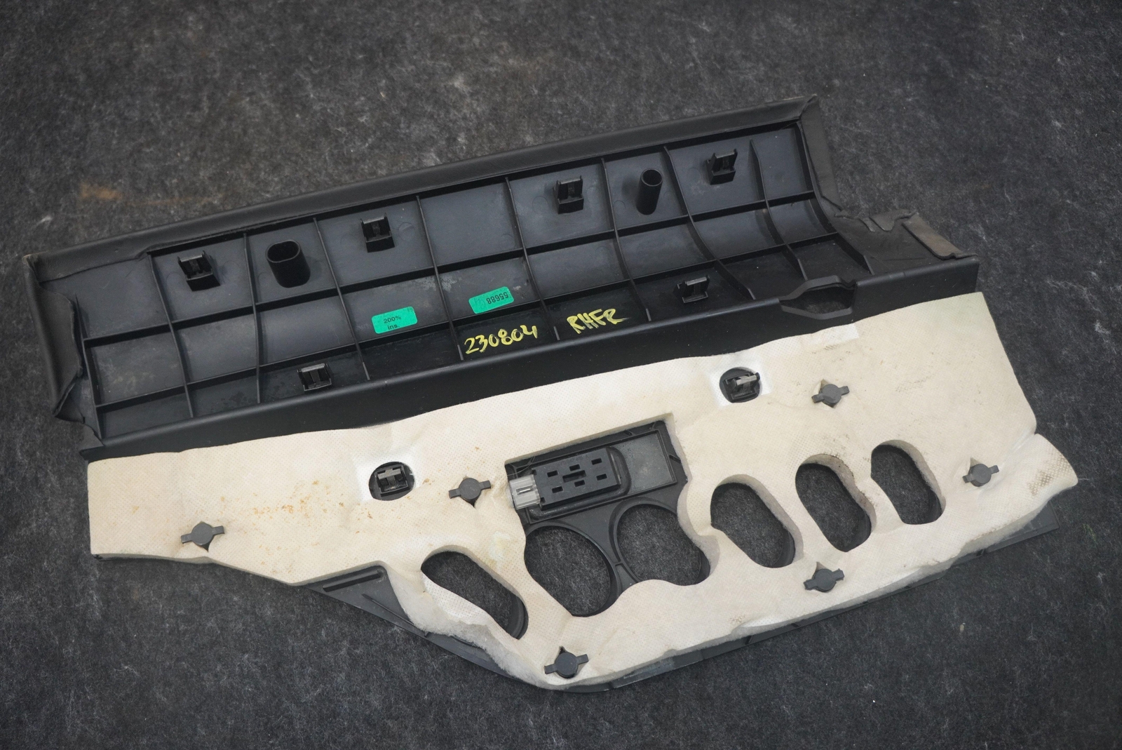 Bentley Continental GT 2016 Right Lower Knee bolster