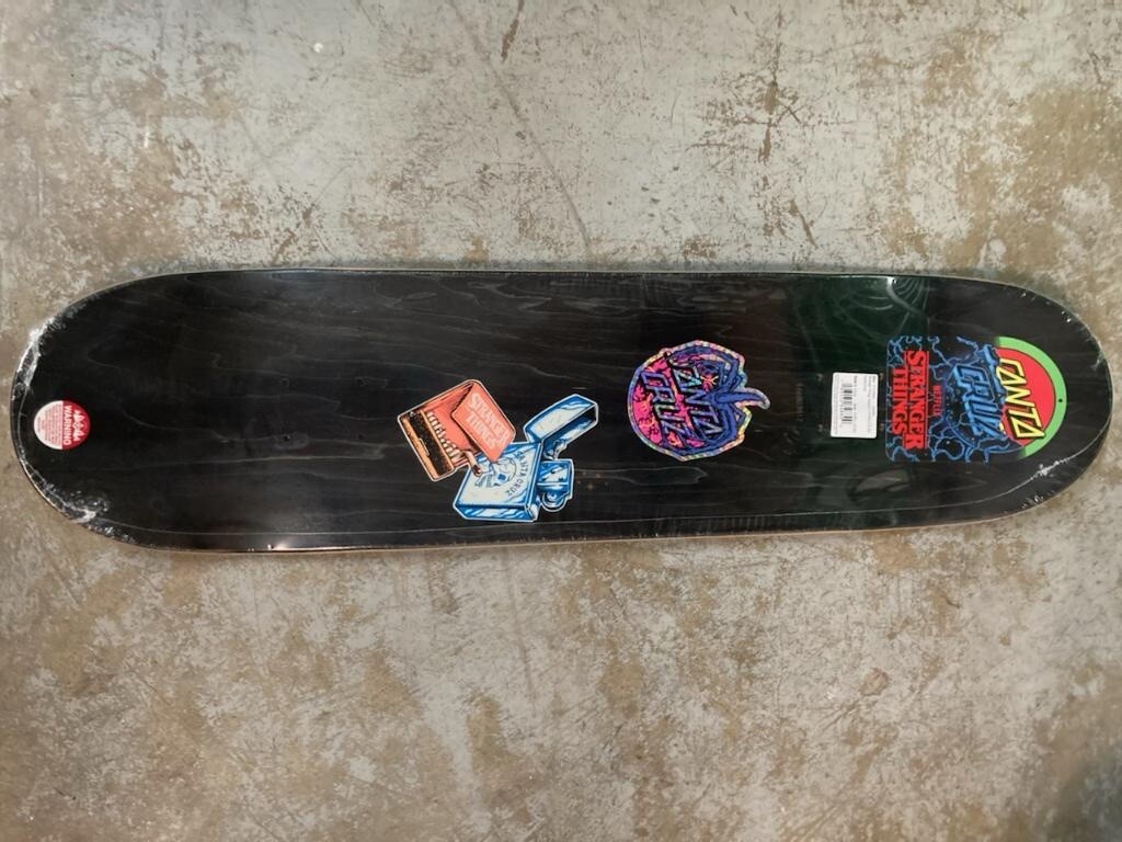 SANTA CRUZ x Stranger Things スケートボードデッキ SANTA CRUZ x STRANGER THINGS SEASON 3 DECK (8.5 x 32.2inch