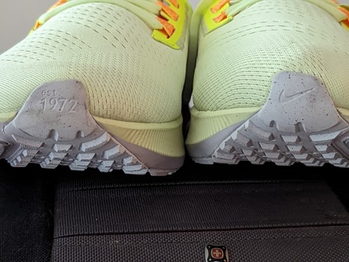 IMPRESIONANTES ZAPATOS NIKE PARA HOMBRE AIR ZOOM PEGASUS 38 NUEVOS CON CAJA INCLUYE ALGUNOS EMBALAJES - Imagen 23 de 24