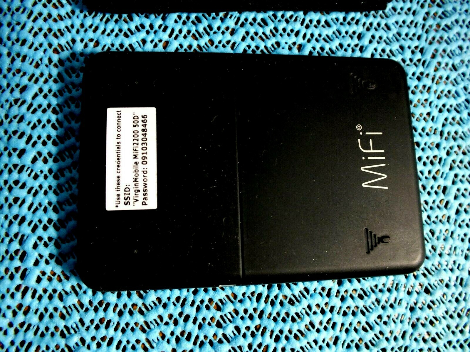Virgin Mobile Novatel MiFi 2200 WiFi Intelligent 3G Mobile Hotspot