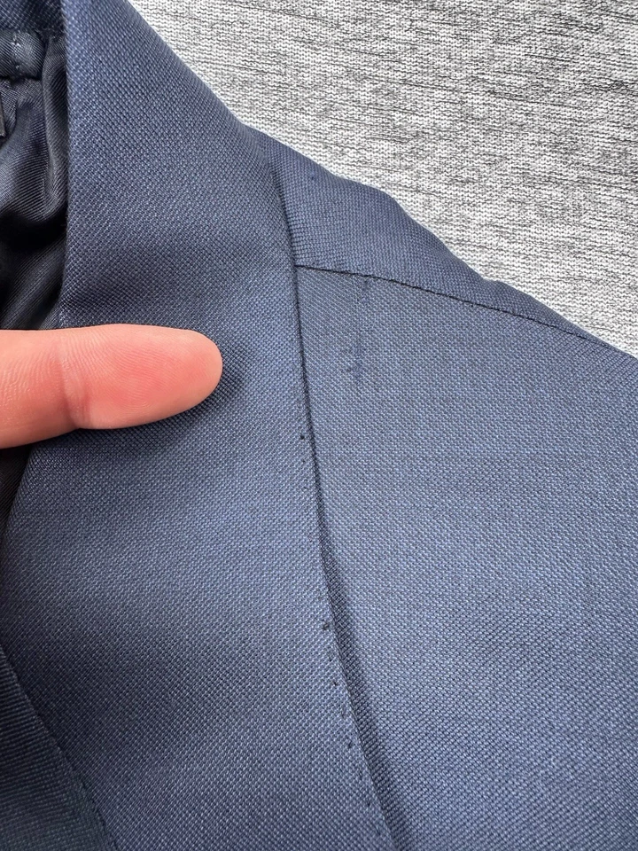 Tom Ford Suit Jacket Blazer Mens 46R Blue Wool Peak Two Button Front Italy Made - Image 2 of 4