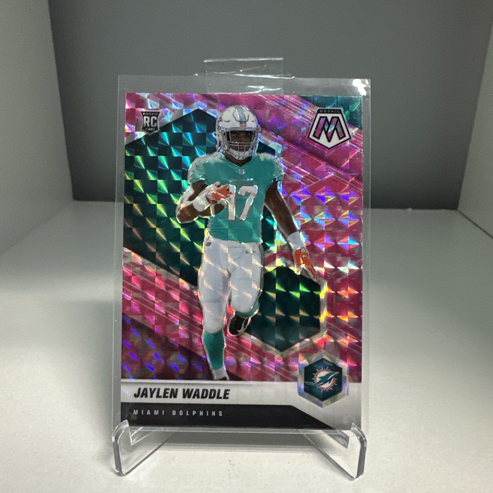 2021 Mosaic Jaylen Waddle Pink Camo Rookie RC #308 Dolphins