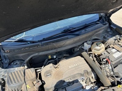 EQUINOX   2019 Cowl Vent Panel 104704952