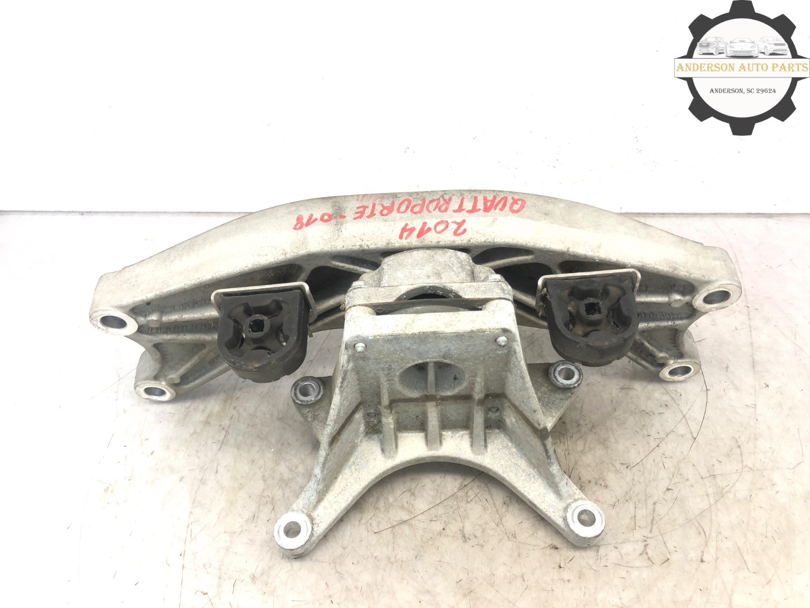 2014-2020 MASERATI QUATTROPORTE GTS 3.8L TRANSMISSION GEARBOX MOUNT BRACKET OEM