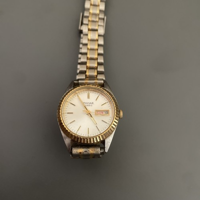#ad Ladies Pulsar V783 X003 day date Wrist watch untested vintage antique $25.00