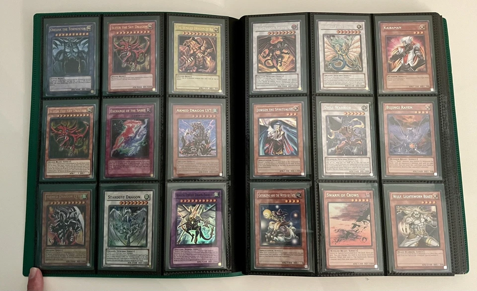 Yugioh Vintage 17 Foil/300 Card Binder Lot Dark Magician Blue-Eyes Red-Eyes - Image 3 of 4