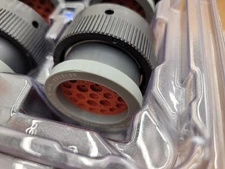 TE Connectivity Deutsch Blue Automotive HDP26-24-21SE-L017 E-Seal ASM 21 Way