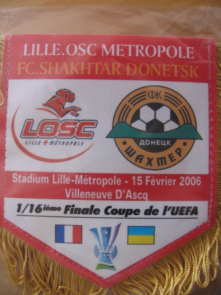 PETIT FANION 10*9 CM FC.LORIENT Vs LILLE LOSC 16° COUPE DE