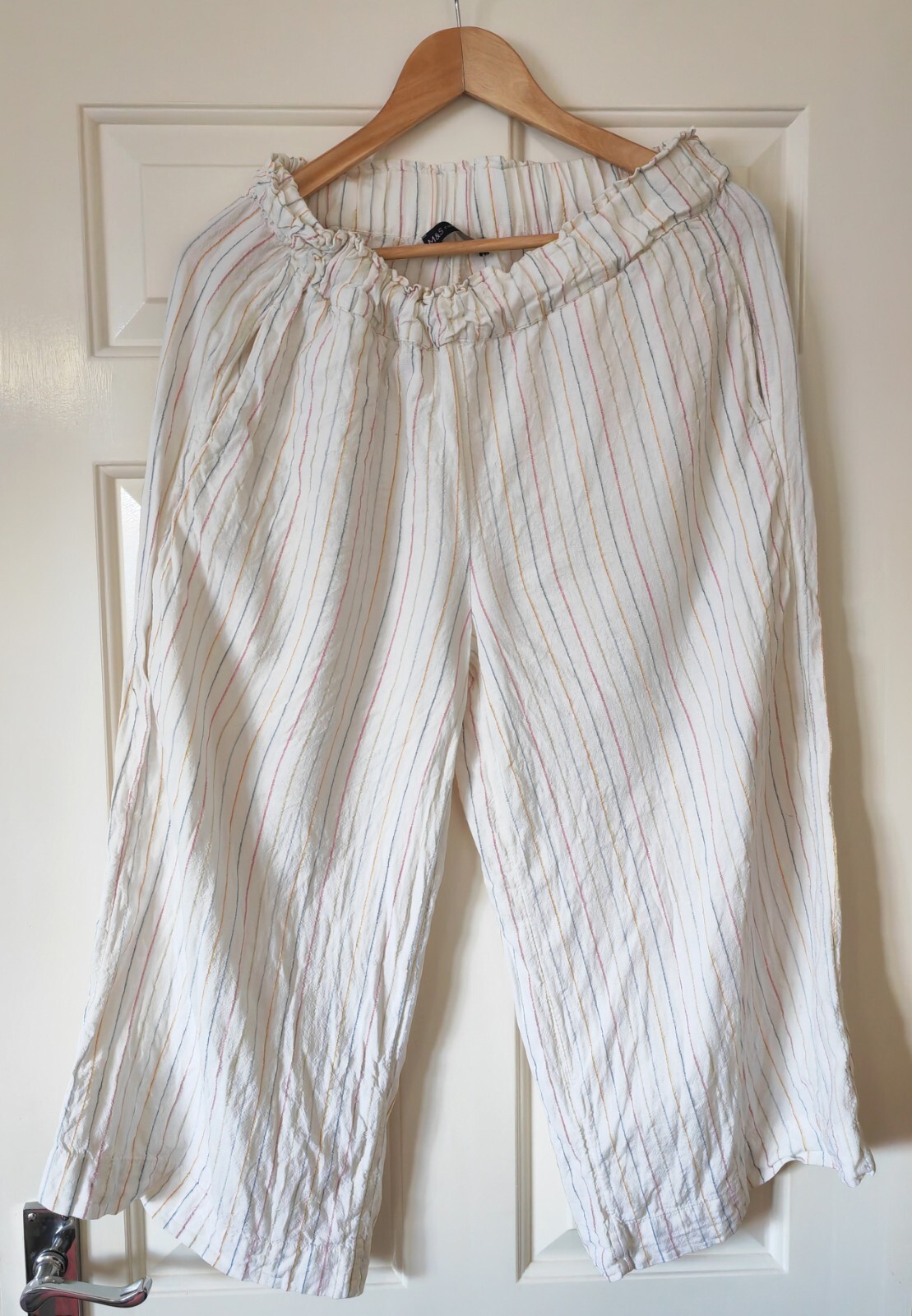 Marks and Spencer Womens Ivory Striped Linen Trousers Size 12 Elastic Waist 3/4