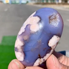64GNatural blue flower agate plam-shaped High-frequency Healing From Madagascar