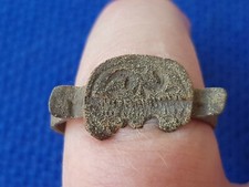 Very rare Roman bronze ring damaged in Antiquity. Please read description L49