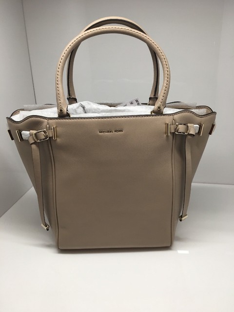 michael kors truffle purse