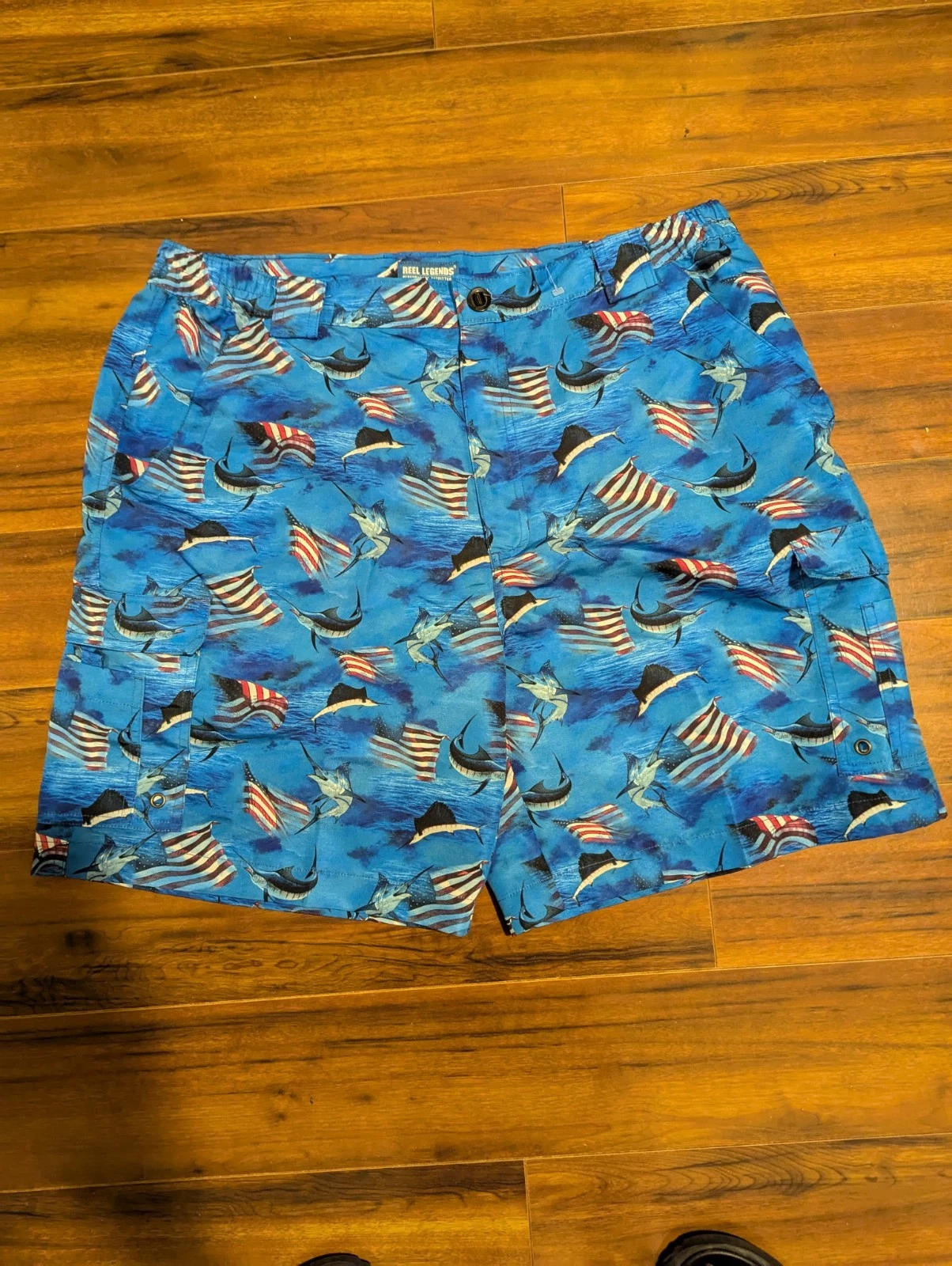 Reel Legends Bonefish Patriotic Fish USA Cargo Shorts Men's UPF 50 Size Large