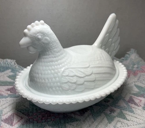 Vtg Indiana White Milk Glass Chicken Hen On Nest Covered Bowl Candy Dish 7 Inch