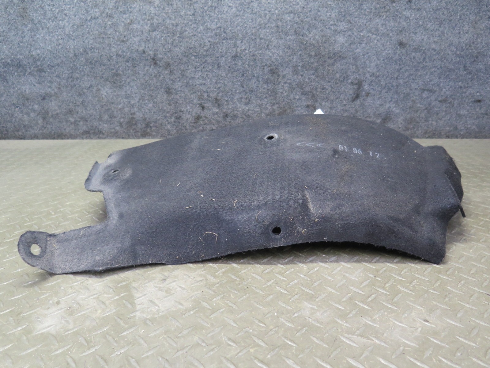 2008-2019 MASERATI GRANTURISMO M145 FRONT RIGHT WHEEL ARCH LINER SPLASH SHIELD
