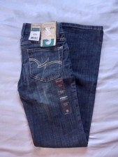 Wrangler Womens Size 1/2 x32" Inseam Western Mid Rise Stretch Boot Cut Med Wash