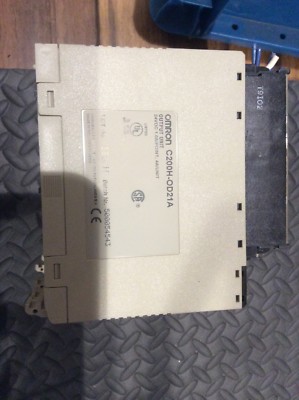 OMRON SYSMAC PROGRAMMABLE CONTROLLER, C200H-OD21A OUTPUT