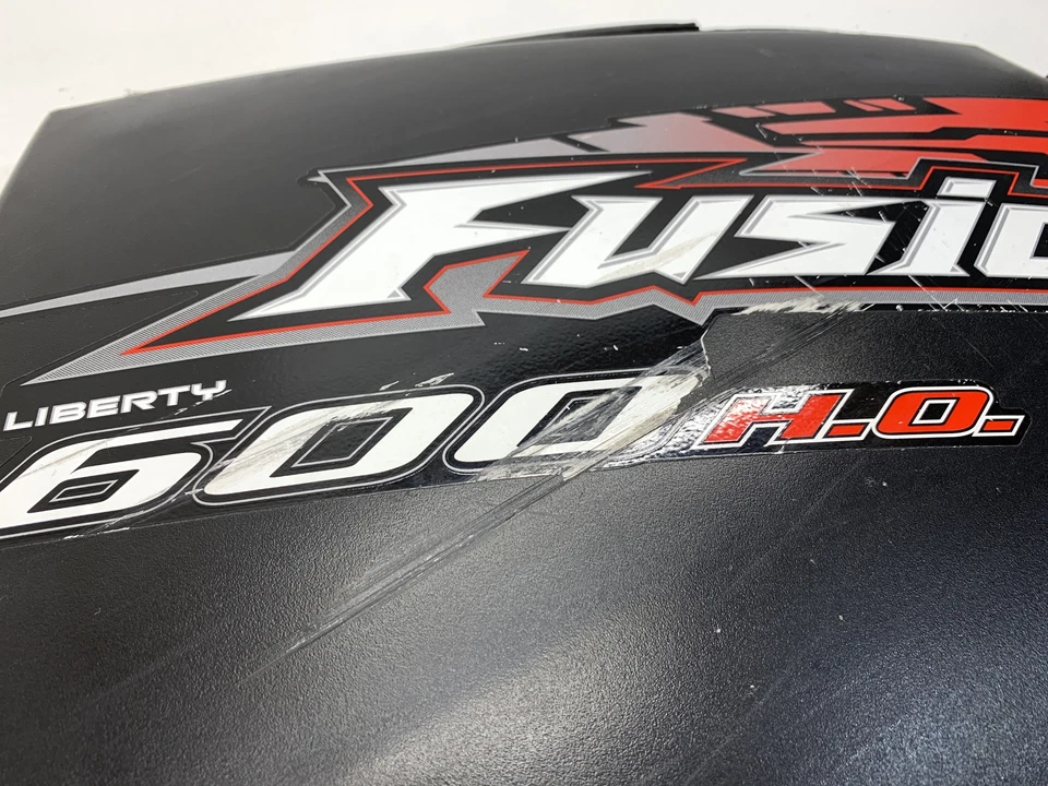 Asm., panel lateral, negro, diestro - 2006 Polaris Fusion 600 59024 Foto 2 de 4